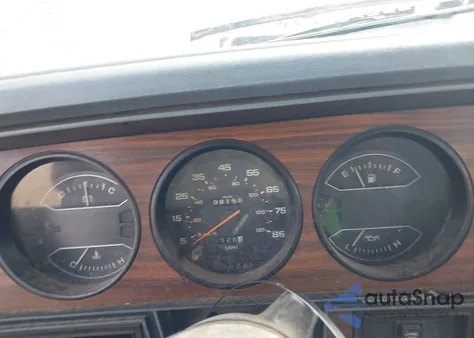 1988 Dodge D-Series D100 из США, поврежденный, VIN 1B7FD04Y8JS787509